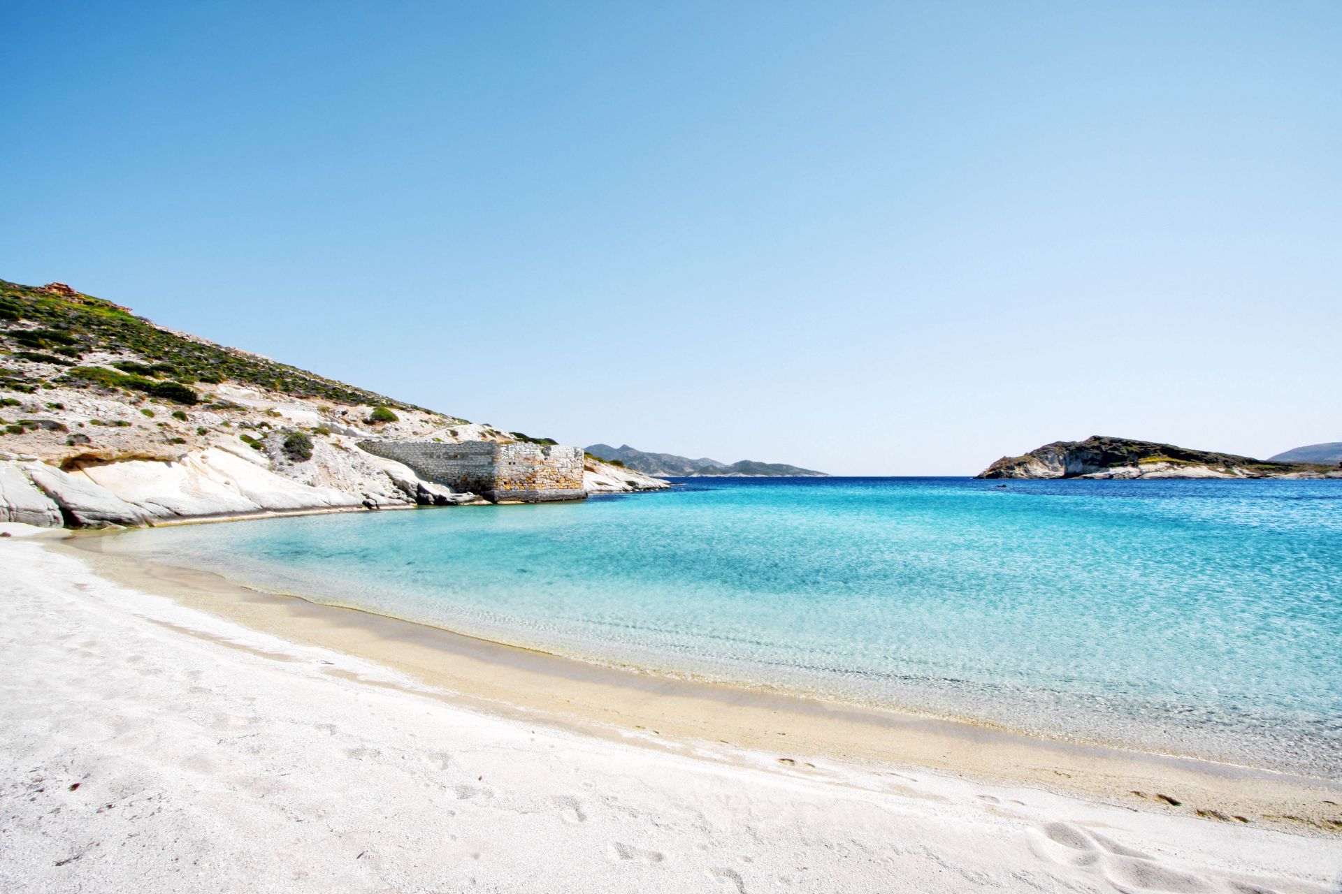 Kimolos island: Agios Georgios Beach